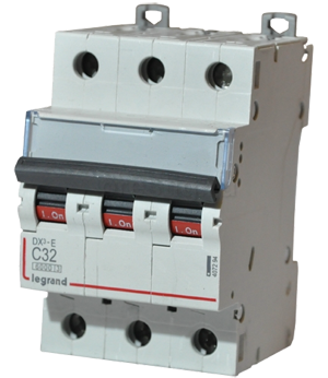 Legrand  Авт.выкл.DX3-E C32 3П 6000/6kA
