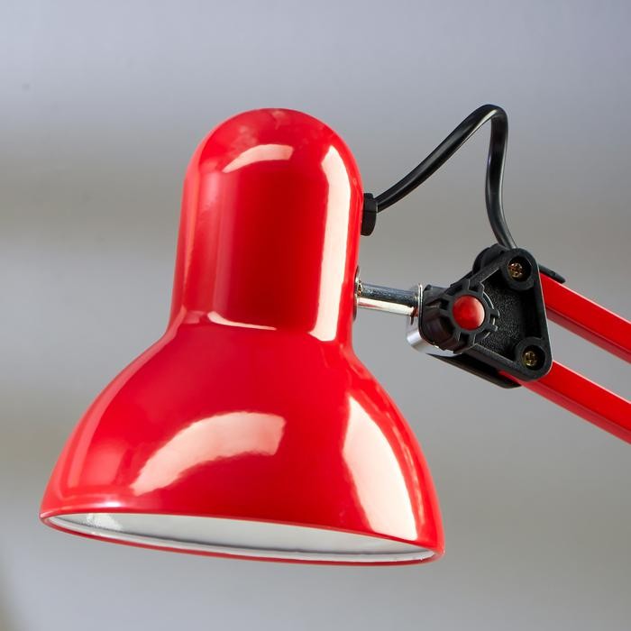 Лампа настольная Е27, h=55 см, шарнирная, на зажиме (220В) красная 739945