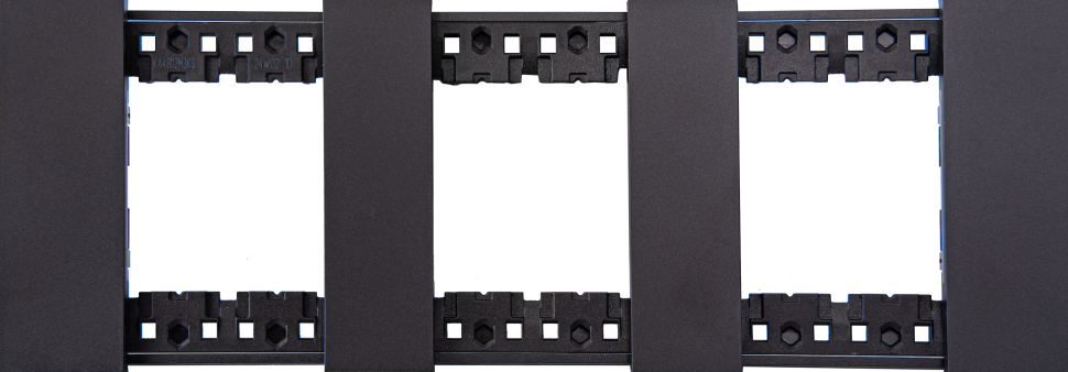 Vanguard Valero Декоративная рамка 2+2+2 модуля, Черный