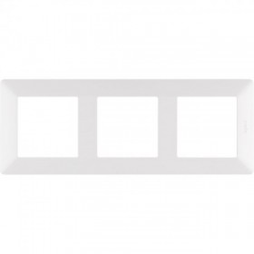 Рамка тройная Legrand Valena Life, белая