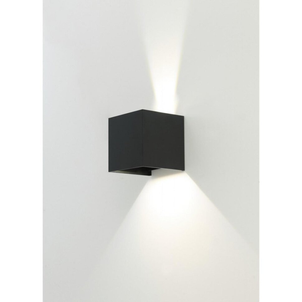 IL.0014.0005 BK Светильник настенный LED 2*3W 4000K Черный 220V IP54