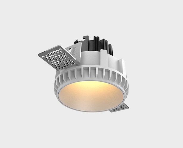IT08-8021 white 3000K LED 12W 925Lm CRI:90 36* светильник встраиваемый