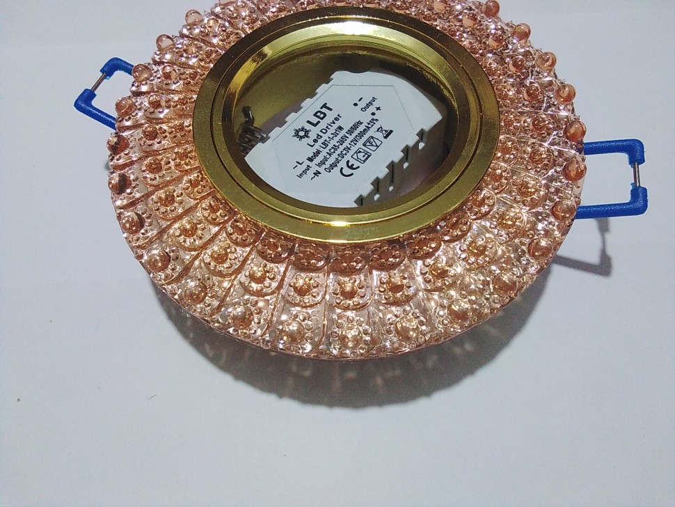 Фотография привязанная из Моби-С. Администратор