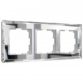 Рамка на 3 поста Diamant (зеркальный)