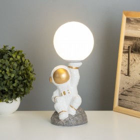 Лампа настольная &quot;Космонавт с луной&quot; 1х40Вт Е14 белый/золото 12,5х12,5х31см   10429298